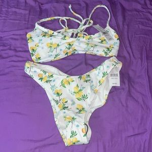 BNWT PacSun Lemon Bikini 🍋 Top is a MEDIUM and bottoms are a SMALL!💛